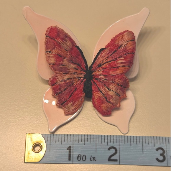 Vintage Unsigned Embroidered Butterfly Pink Enamel Brooch Pin Orange Red Women's - Picture 2 of 3